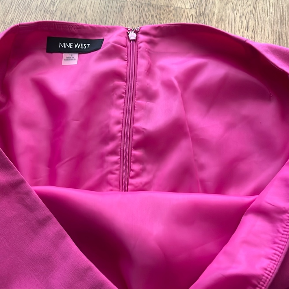 Nine West Hot Pink Front Slit Skirt size 14 - Picture 2 of 3
